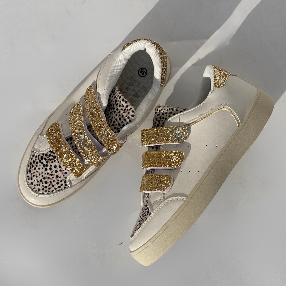 Baskets plates dorées