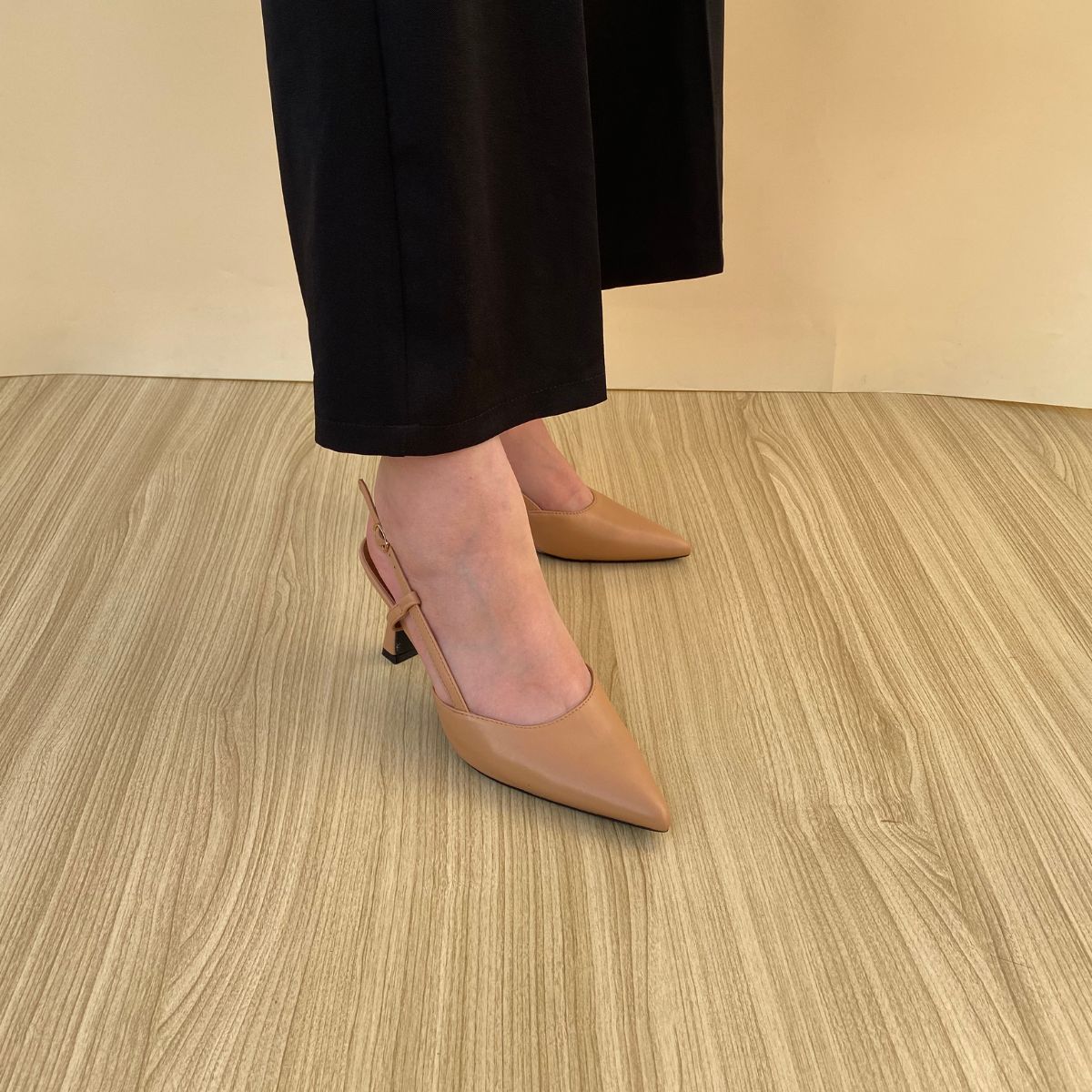 Escarpin ouvert - Beige