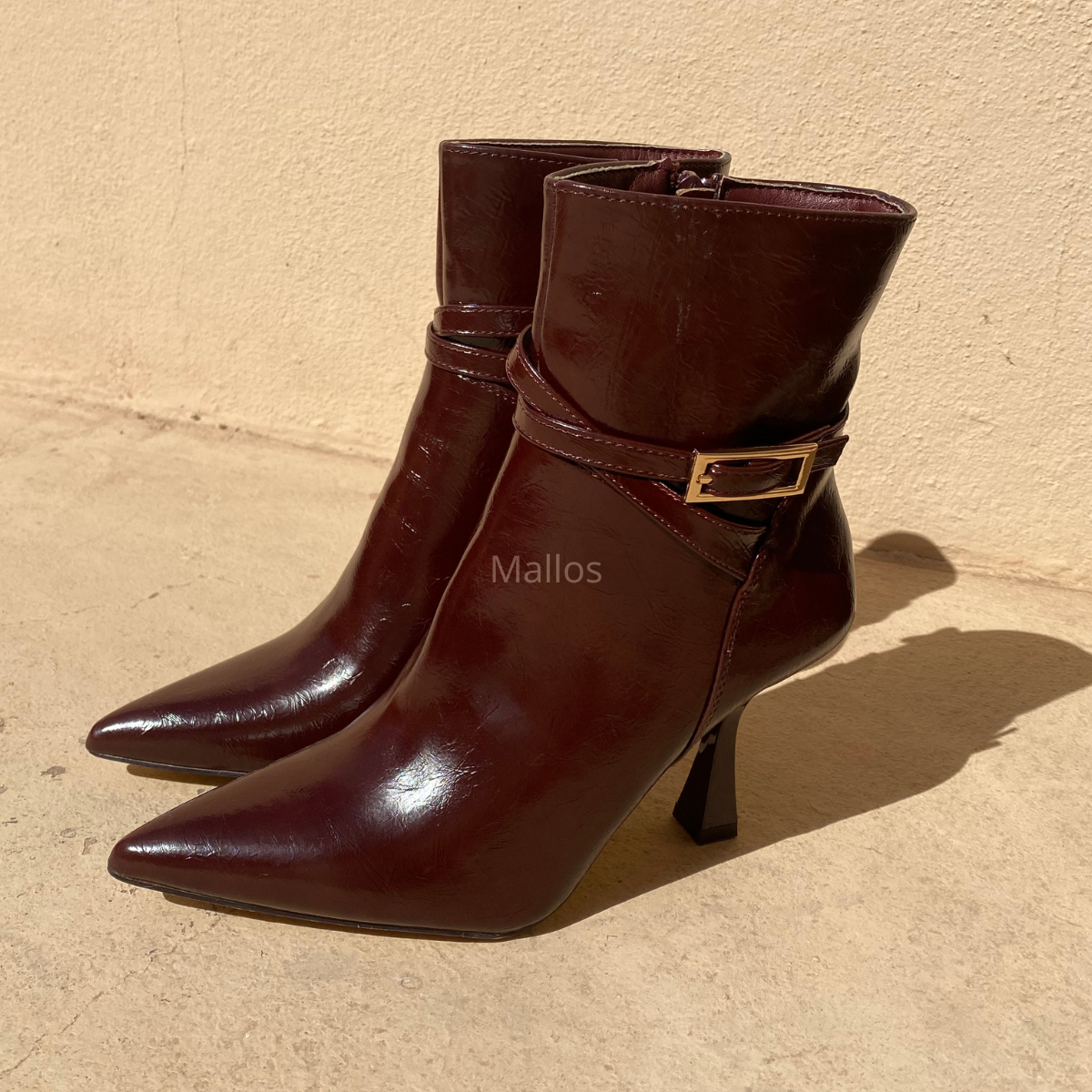 BOTTINES BORDEAUX ; BOTTINES POUR FEMME ; BOTTINE ; BOTTINE AVEC MOTIF ; BOTTINE A TALON