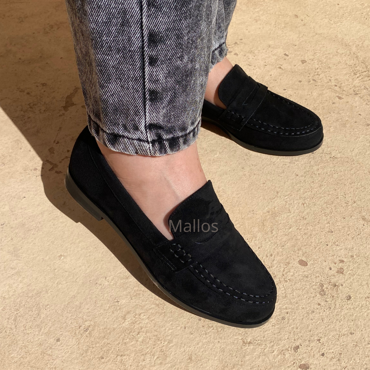 MOCASSIN NOIR . MOCASIN FEMME . MOCASSIN FRANCE . MOCASSIN CLASSE . MOCASSIN POUR FEMME