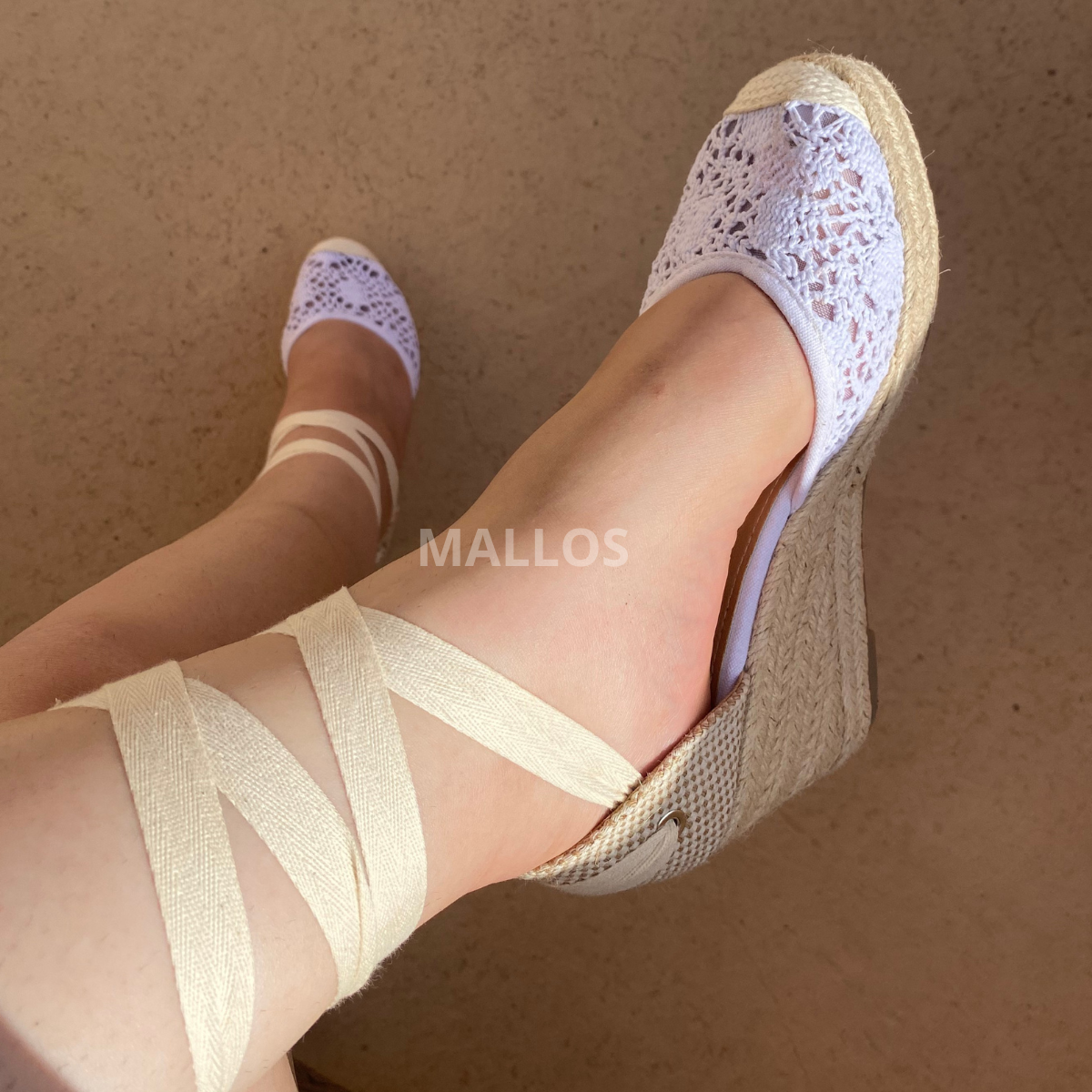 espadrille blanche . espadrille talon . espadrille femme . chaussure femme . chaussure pour femme . chaussure france . espadrille france