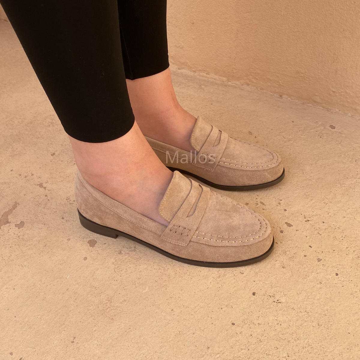 mocassin en daim ; mocassin khaki ; mocassin pour femme ; mocassin femme ; mocassin classe