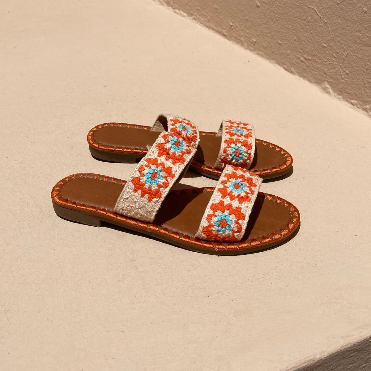 Sandales plates et Mules