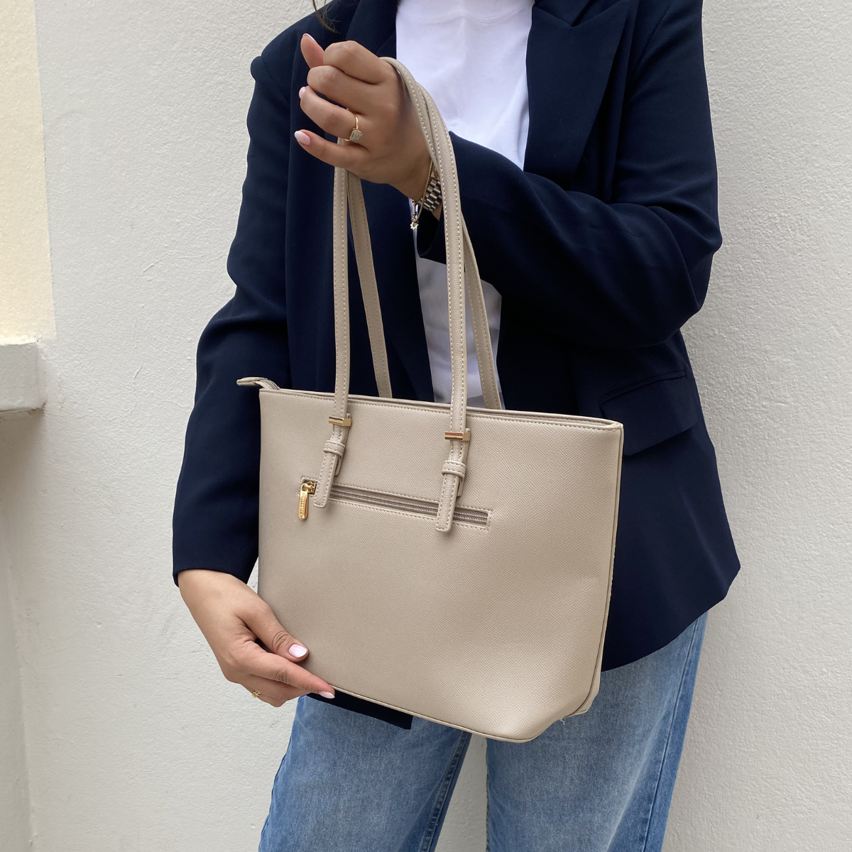#Mallos #SacFemme #StyleChic #ModeFemme #Tendance #Elegant #DailyBag #FashionStyle #LookDuJour