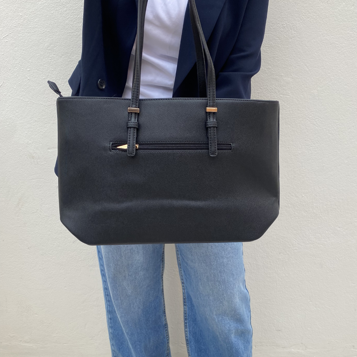 #Mallos #SacFemme #StyleChic #ModeFemme #Tendance #Elegant #DailyBag #FashionStyle #LookDuJour