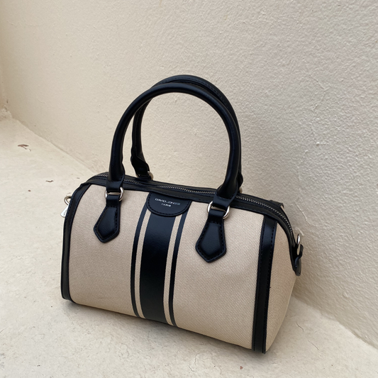 #Mallos #SacFemme #StyleChic #ModeFemme #Tendance #Elegant #DailyBag #FashionStyle #LookDuJour
