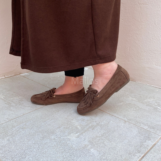 #mocassinsfemme #mocassinmarron #mocassinschic #chaussuresfemme #styleelegant #confortabsolu #fashionfemme #mallos #mallosshoes #lookchic #tendance2026 #mocassindaim #outfitfemme #casualchic #dailylook #fashionmorocco #shopifystore #detailschic #franges
