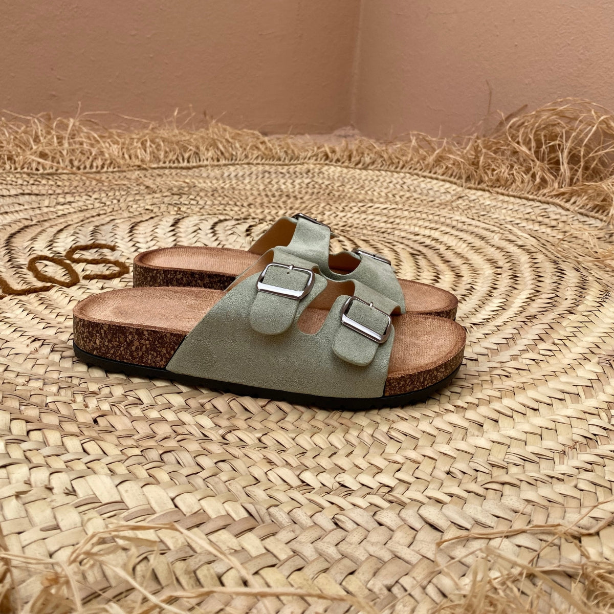 SANDALES SANDALECONFORTABLE SANDALEFEMME SUMERCOLLECTION ZARA ALDO STRADIVARIUS SPRINGCOLLECTION  FEMMES MAROC LEPRINTEMPS NOUVAUTES TENDANCE 