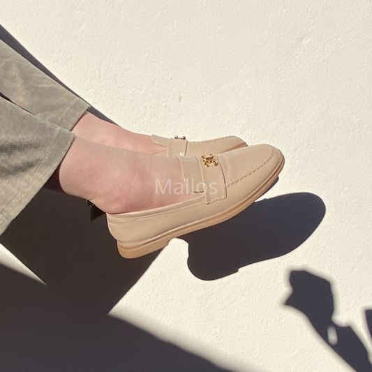#mocassinsfemme #mocassinsplates #chaussuresplates #beigefashion #stylechic #looktendance #fashionfemme #outfitbeige #confort #tendance2026 #mallos #mallosstyle #mallosfashion