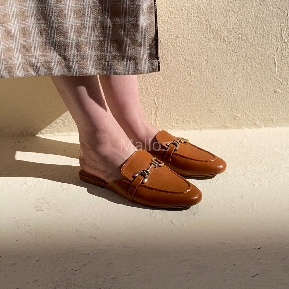 #mulesplates #mocassinsplates #chaussuresplates #stylechic #looktendance #fashionfemme #outfitbeige #confort #tendance2026 #mallos #mallosstyle #mallosfashion